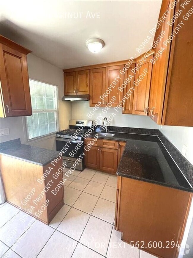 Building Photo - 947 1/2 Chestnut Ave- Rental