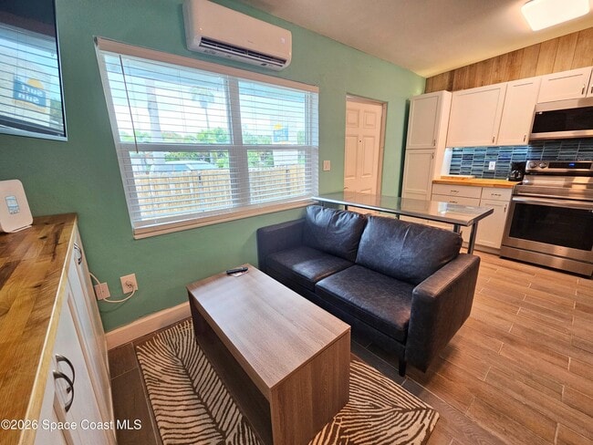 490 S Orlando Ave Unit 2