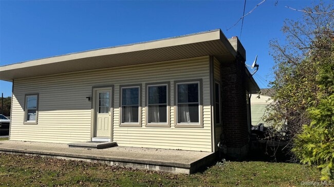 Photo - 3142 NY-207