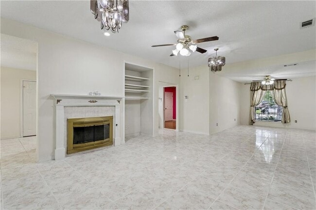 Photo - 1705 Kings Row