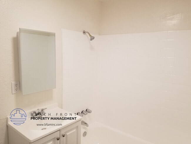 Photo - 2305 Lemon Ave.