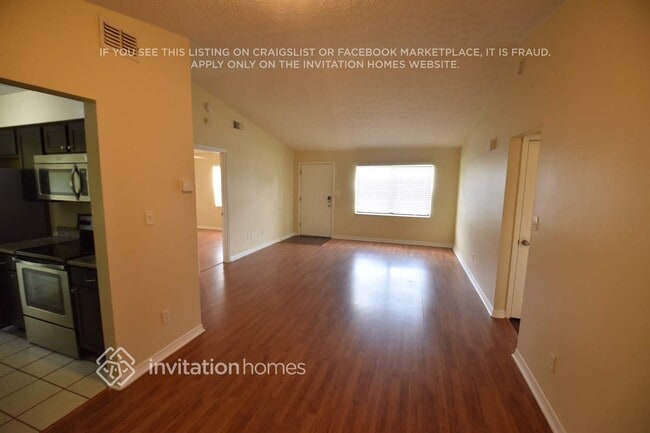 8685 Brackenwood Dr
