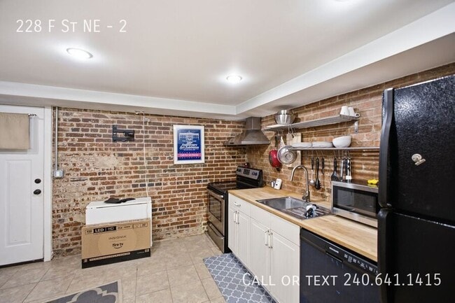 Photo - 228 F St NE Unit 2