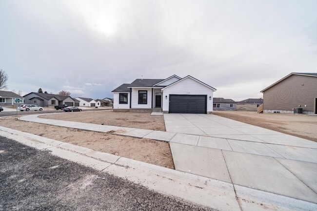 Photo - 3190 Roundup Ln