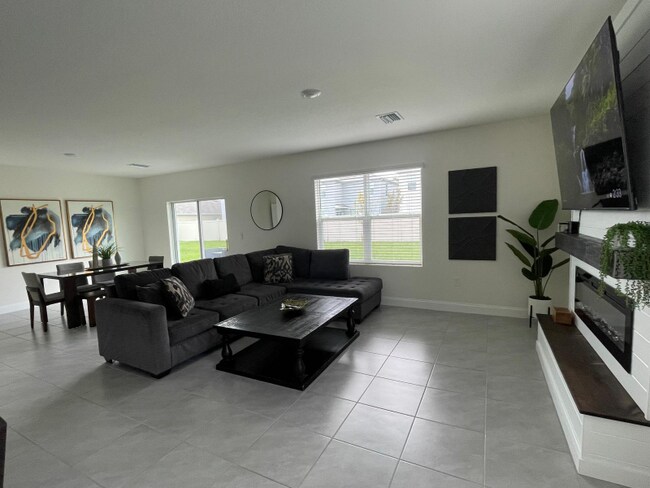 Photo - 2771 Common Fig Run