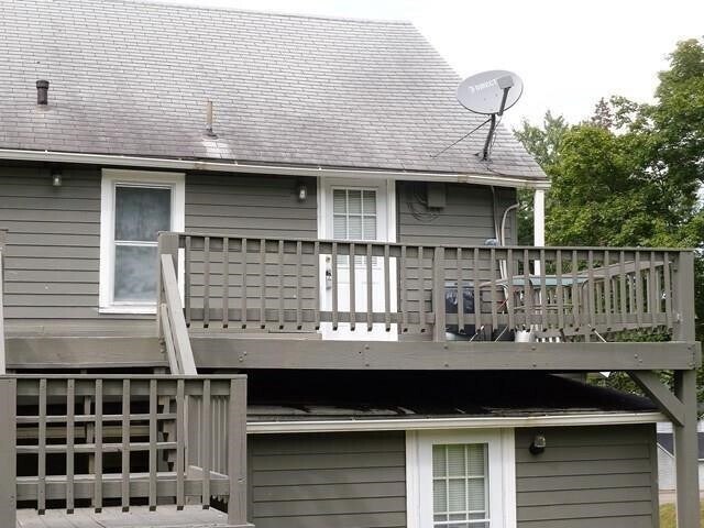 Photo - 118 W 6th St
