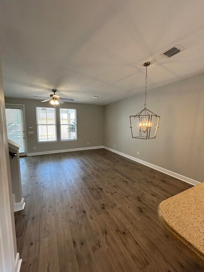 Photo - 4146 Four Oaks Blvd