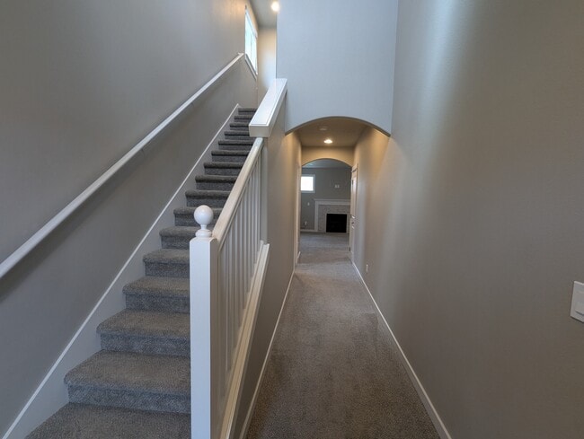 1595 NW Upas Pl