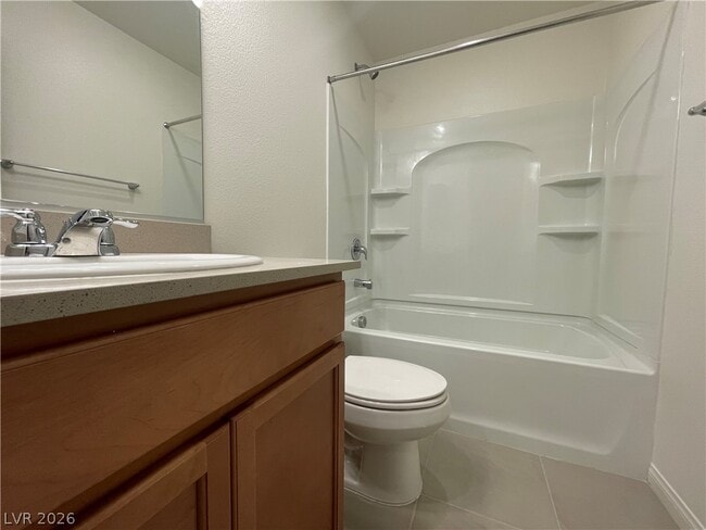 Photo - 9953 Cluny Ave