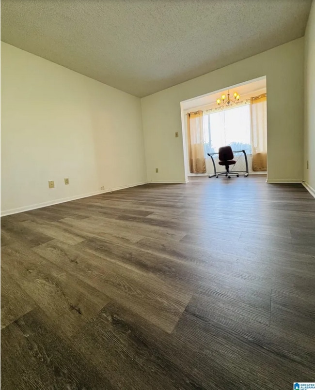 Photo - 422 Skyview Dr