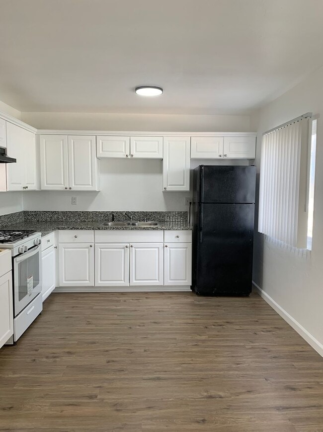 Photo - 4077 Oakcrest Dr Unit C