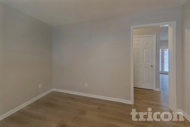 Photo - 65 Sand Oak Ct
