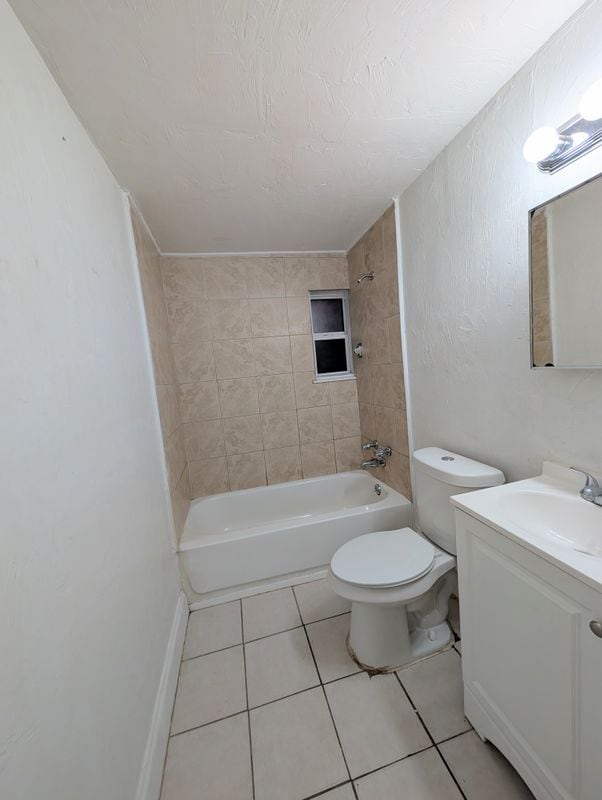 17 Lenox Ct