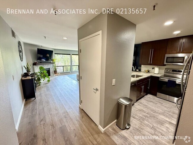 Building Photo - 1640 10th Ave-Unit 202 Unit 202 Rental