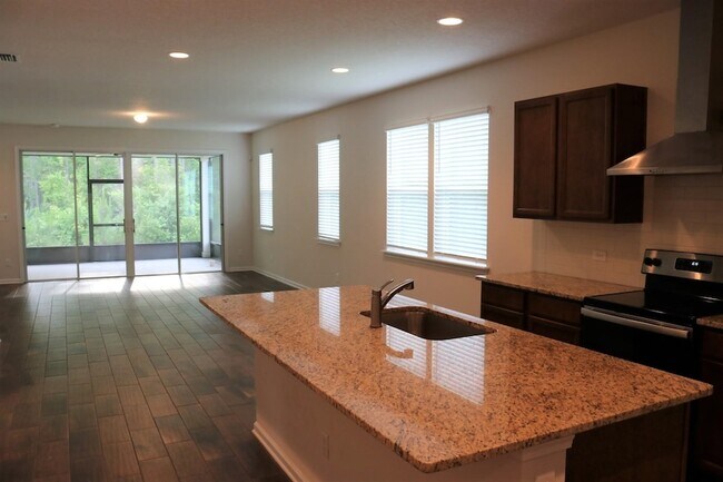 Photo - 212 Meadow Crossing Dr