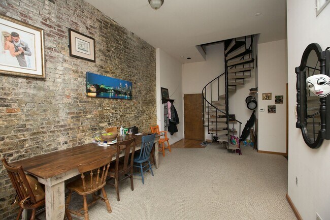 Photo - Charming Old City Apartments Unit 6