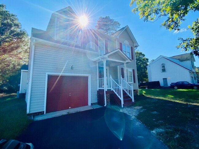 Photo - Beautiful and Spacious 3bdrm/2.5bth Home Conveniently Located in Chesterfield County!!