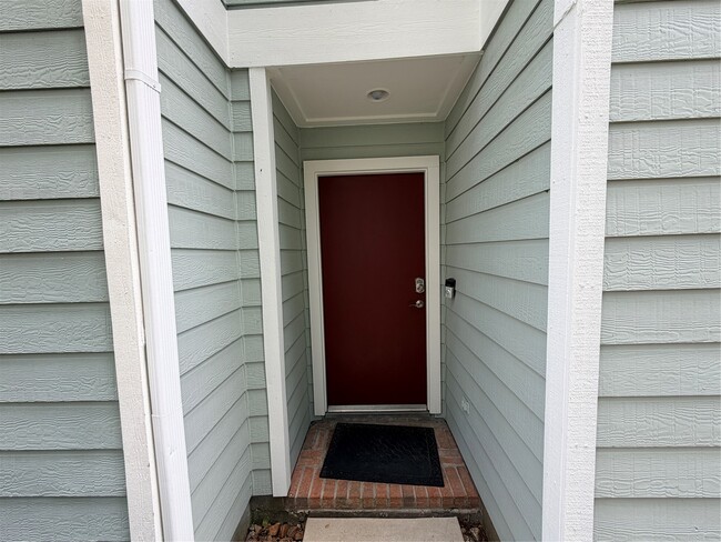 Photo - 1253 W 17th St