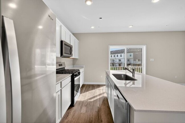 Photo - 15006 General Lafayette Blvd