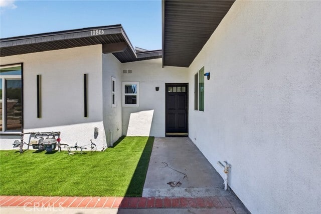 Photo - 10806 Paso Robles Ave