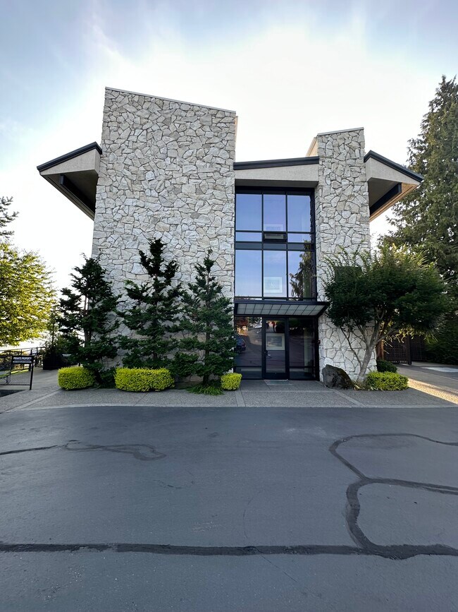 Photo - 6201 Lake Washington Blvd NE Unit 101