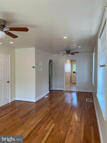 Building Photo - 101 Galveston Pl SW Unit 3