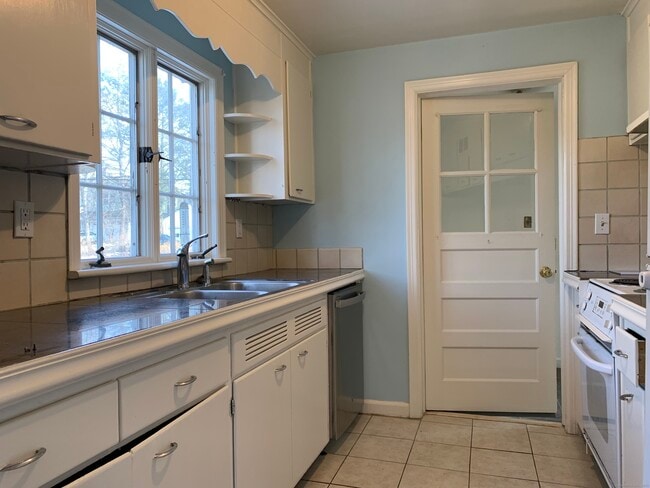 Photo - 16 Garfield Ave