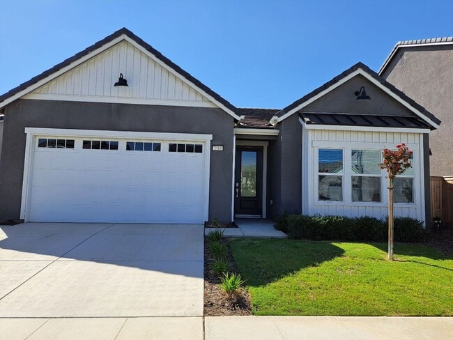 Photo - Charming Clovis Home in Heritage Grove – M...