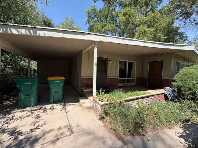 Photo - 105 Hankins Ln