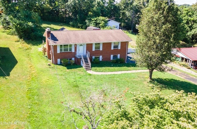 Photo - 6633 Wachese Ln