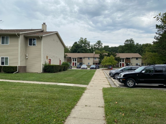 Photo - 580 N Main St