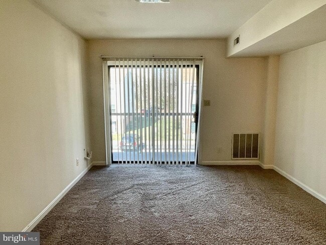 Photo - 200 Chesterfield Ln Unidad 302