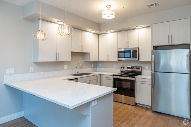 2BR, 2BA - 1,041SF - Kitchen