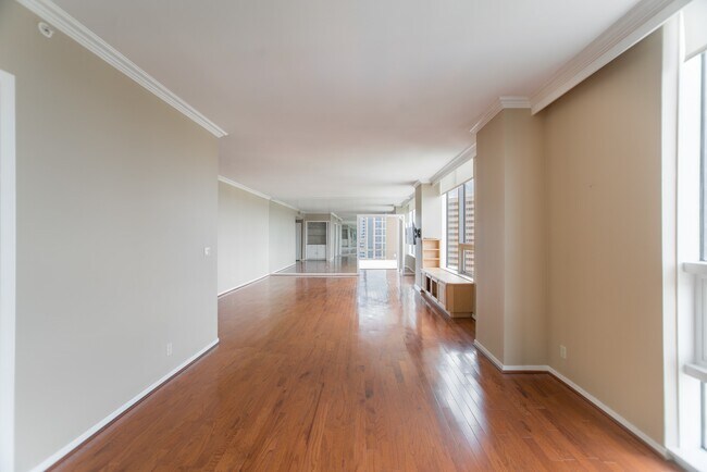 Photo - 5100 San Felipe St