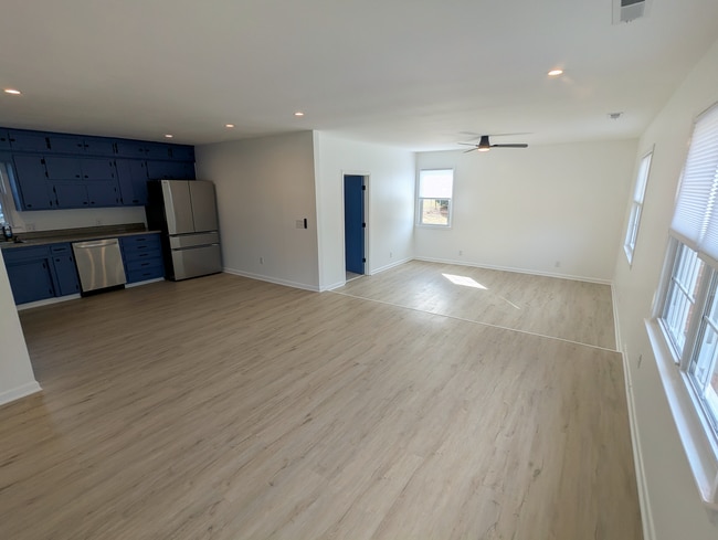 Photo - 5310 Lord Tennyson Dr