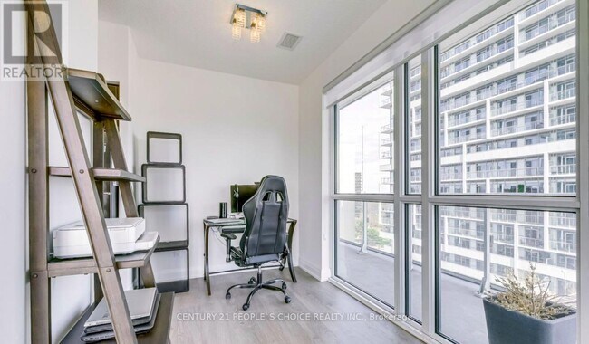 Photo - 65 Speers Rd Unit 1009