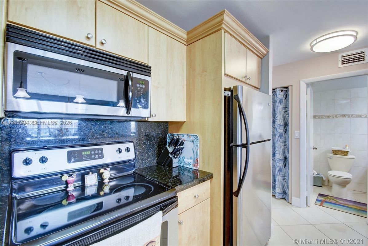 Photo - 3800 S Ocean Dr Unidad 902