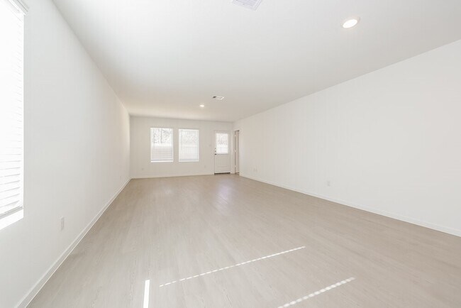 Photo - 1535 Crowson Rdg