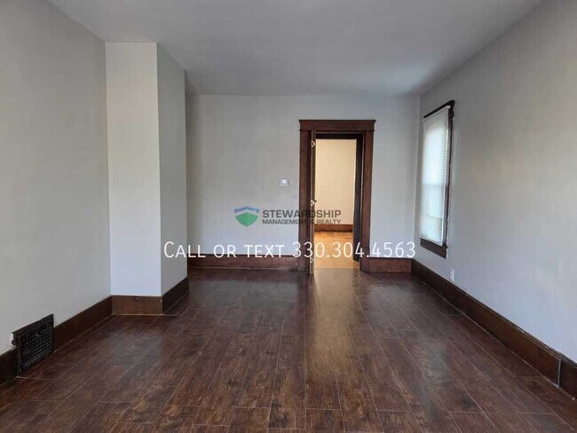 Photo - 1014 Berwin St Unit Upstairs