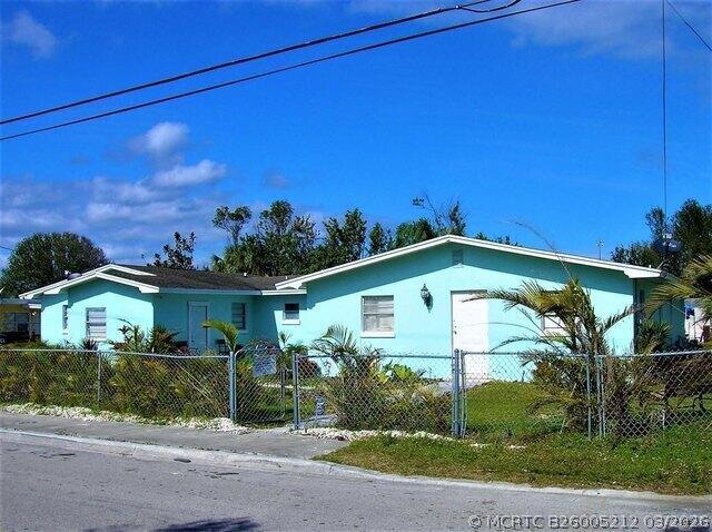 Building Photo - 1212 Ave L