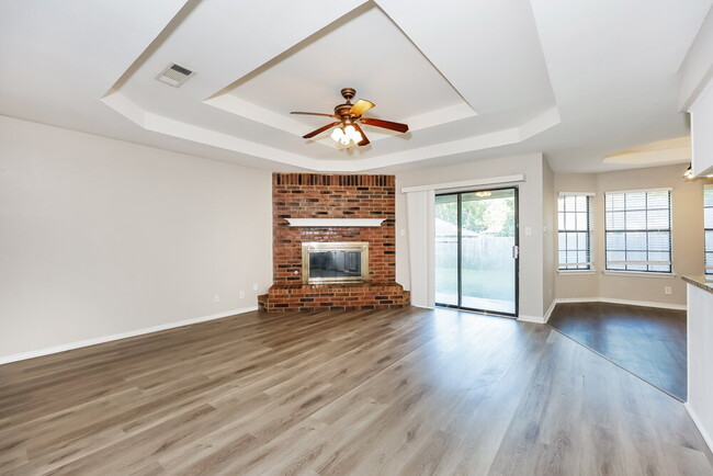 Photo - 1404 Copper Ridge St
