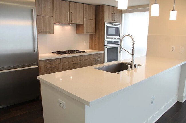 Photo - 72 Townsend St Unit 706