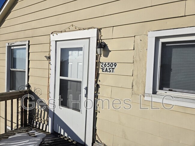 Photo - 26509 Inkster Rd Unit Apt East