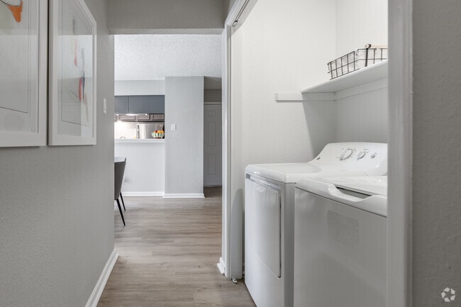 2BR, 2BA - 1,000SF - Laundry Room