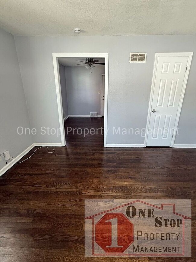 Photo - Beautiful 2 Bedroom 1 Bathroom in Kansas City!