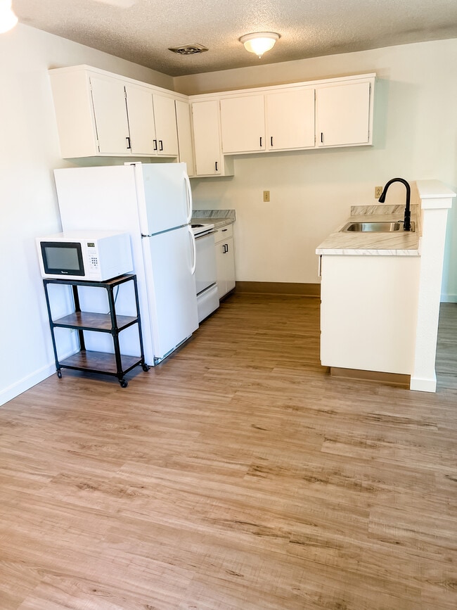 Photo - 1351 Arcadian Ave