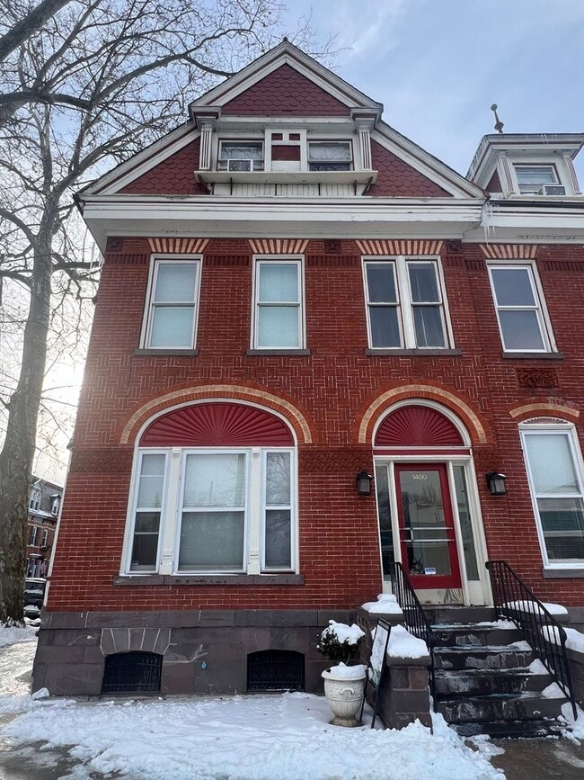 Building Photo - 1400 N 2nd St Unit Apt 2N