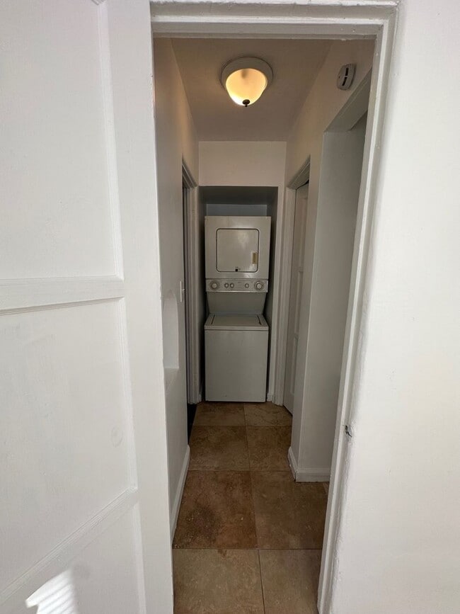 Photo - 6719-21 Wunderlin Ave Unit 6719 Wunderlin Ave