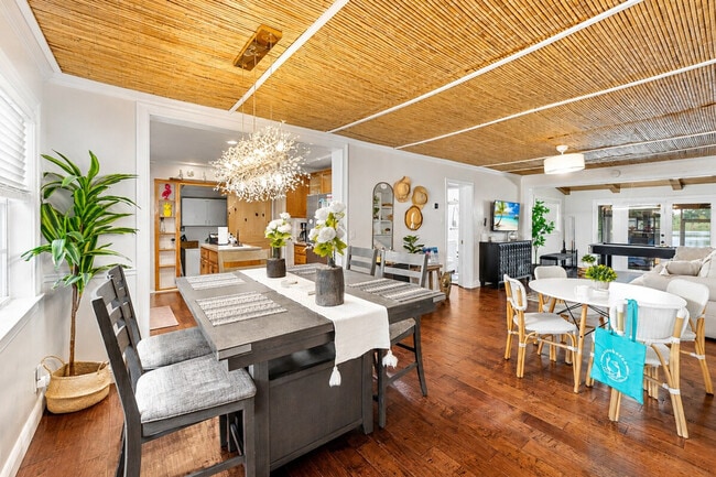 Photo - 303 Lang Rd Unit SI ID1495041P