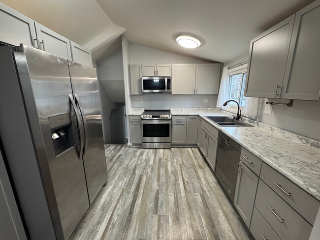 Photo - 7 Limetree Ln